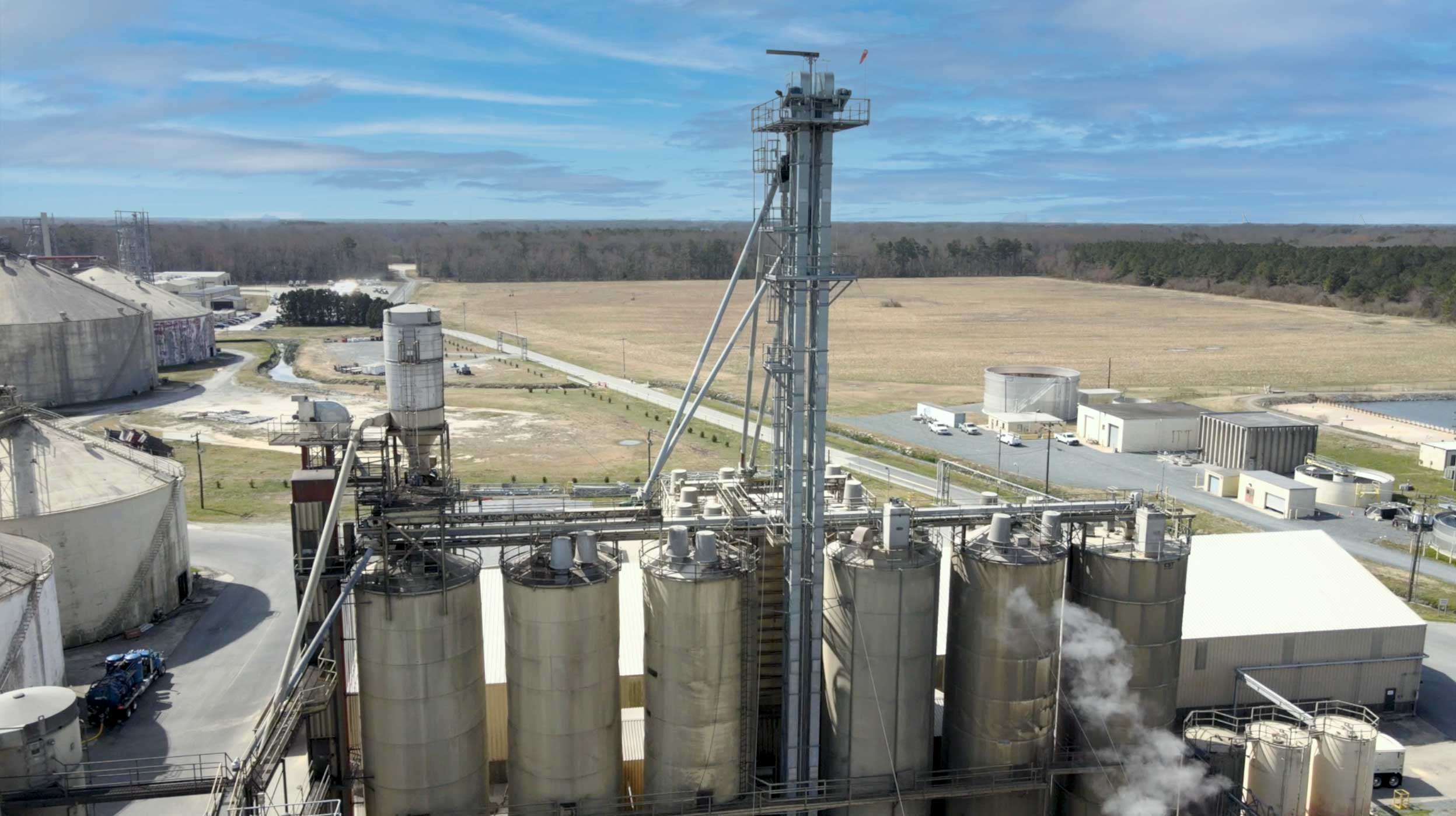 An aerial view of an oil refinery.